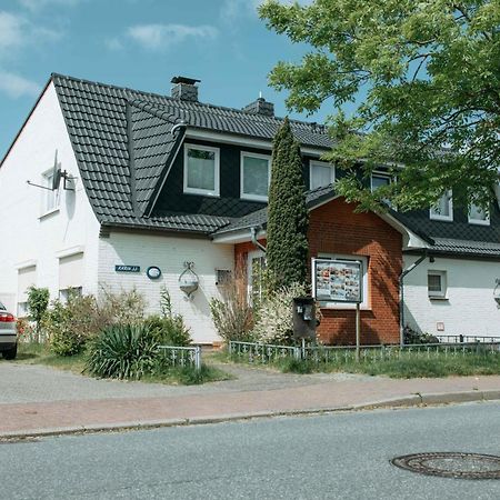 Haus-Karin-Ferienwohnung-2 Бюзум Экстерьер фото